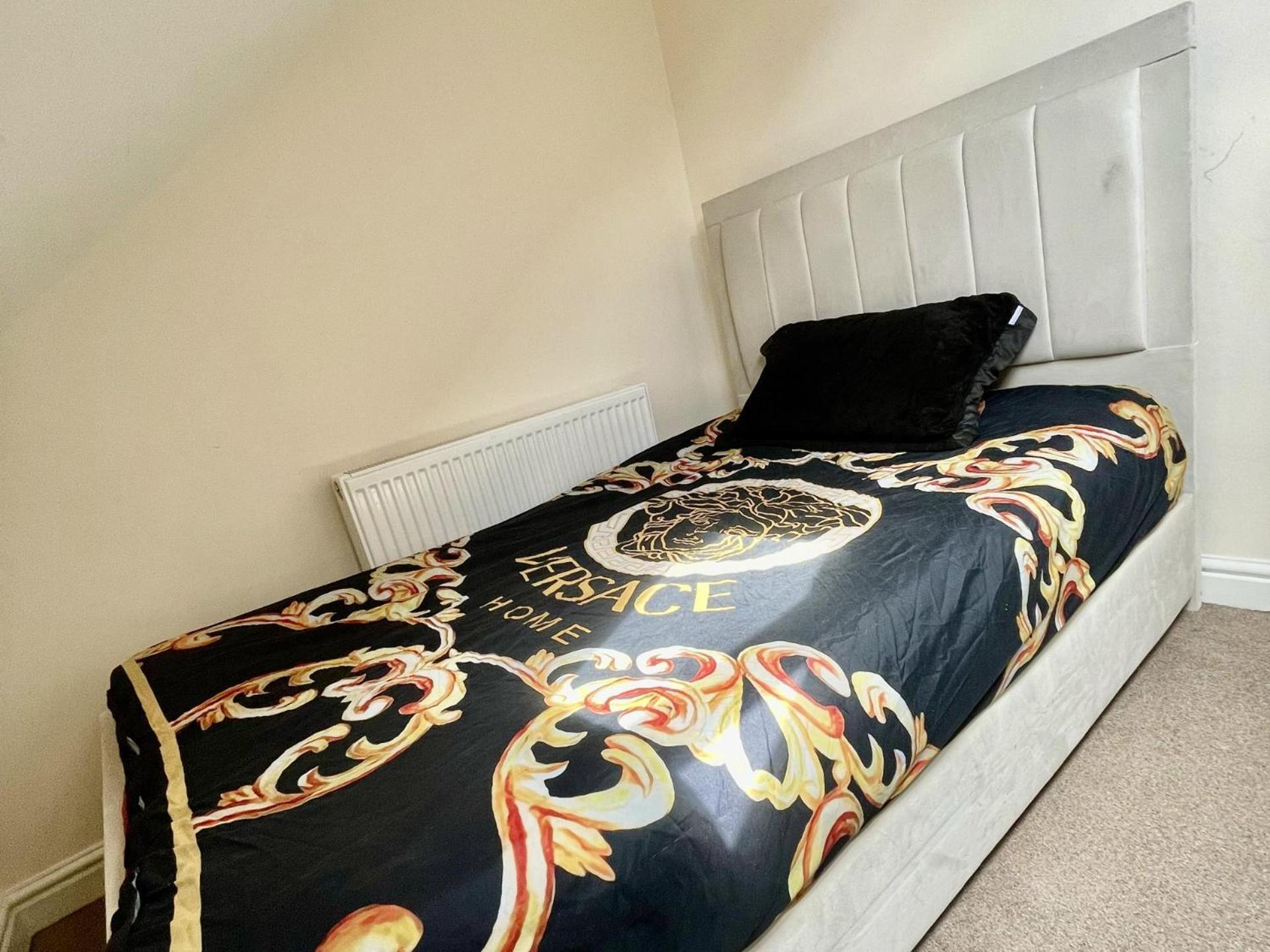 Stylish 1-Bed Apt - Sleeps 4 - Parking - Wifi Manchester Kültér fotó