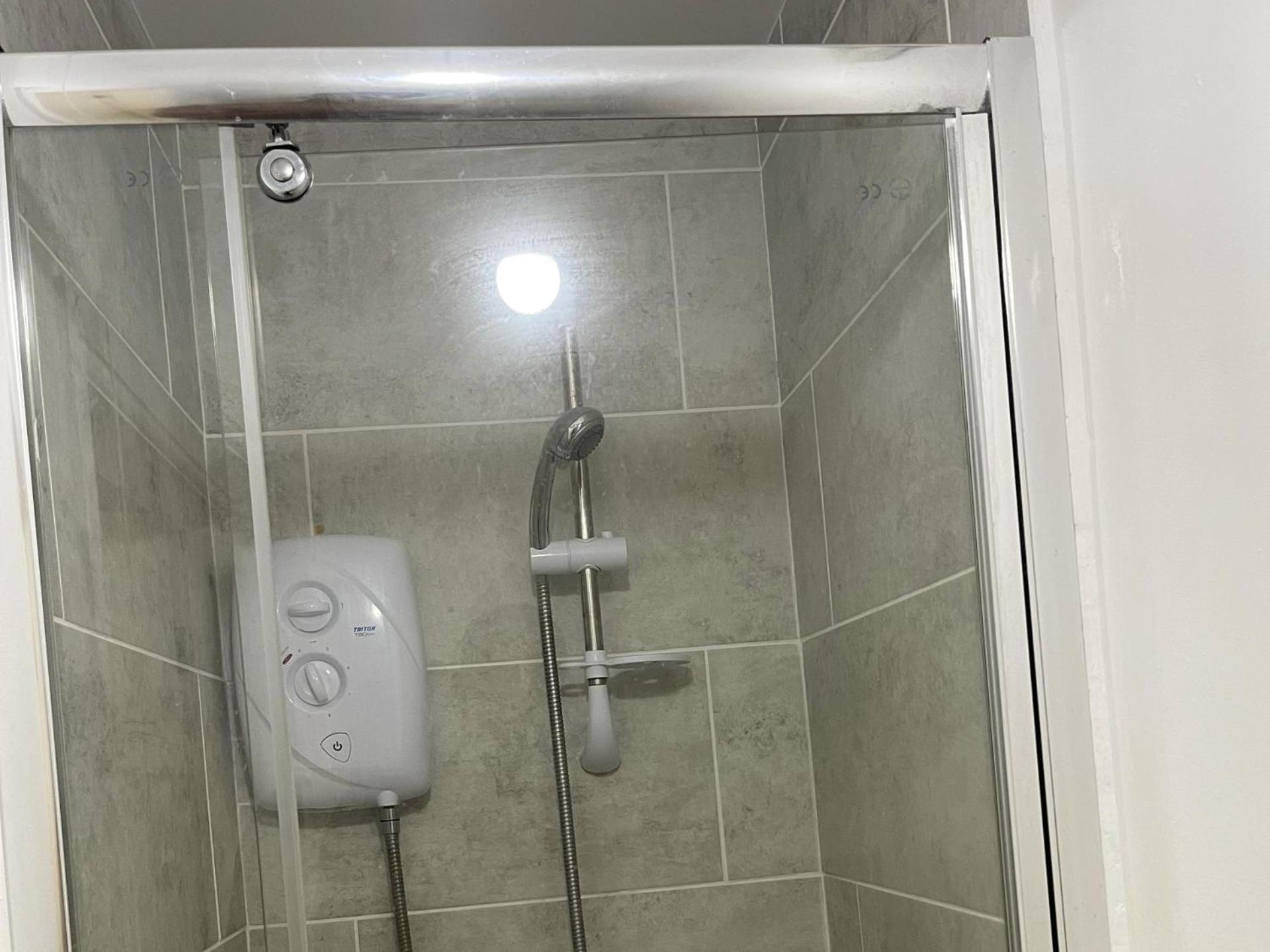 Stylish 1-Bed Apt - Sleeps 4 - Parking - Wifi Manchester Kültér fotó